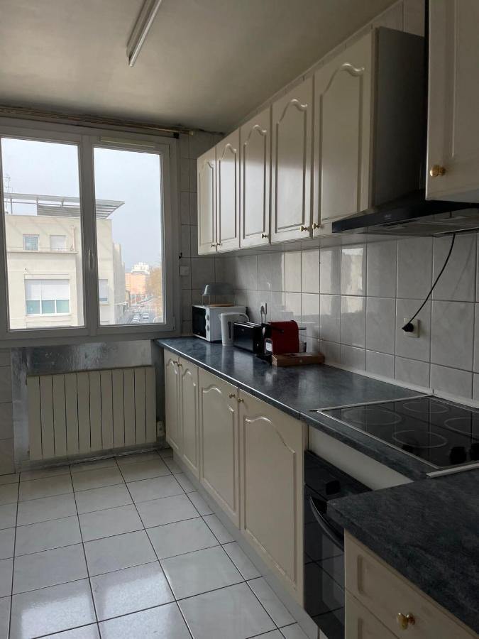 Le Parilly- Appartement 3 Chambres-Parc Parilly Bron Luaran gambar